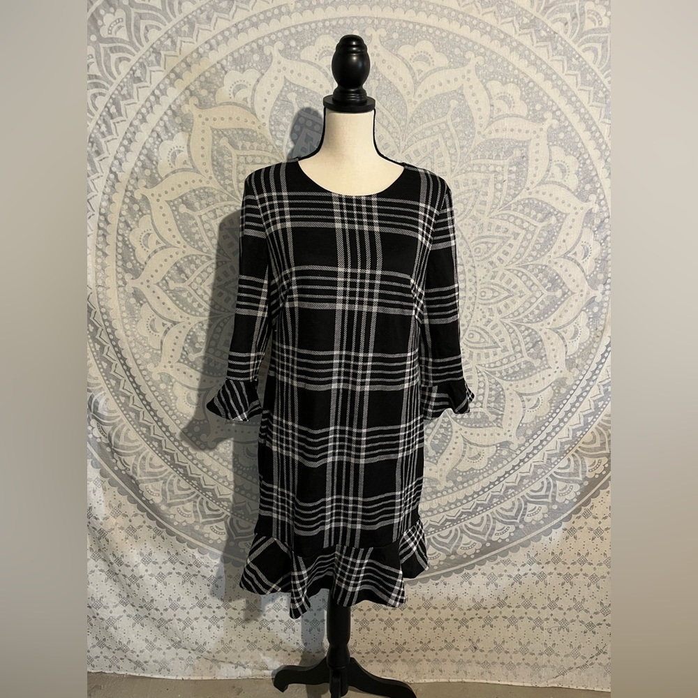 Chaps Plaid Long Sleeve Dress in Great Condition